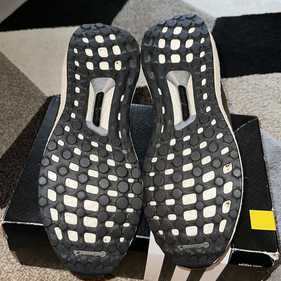 Adidas Ultraboost - Picture 5 of 7